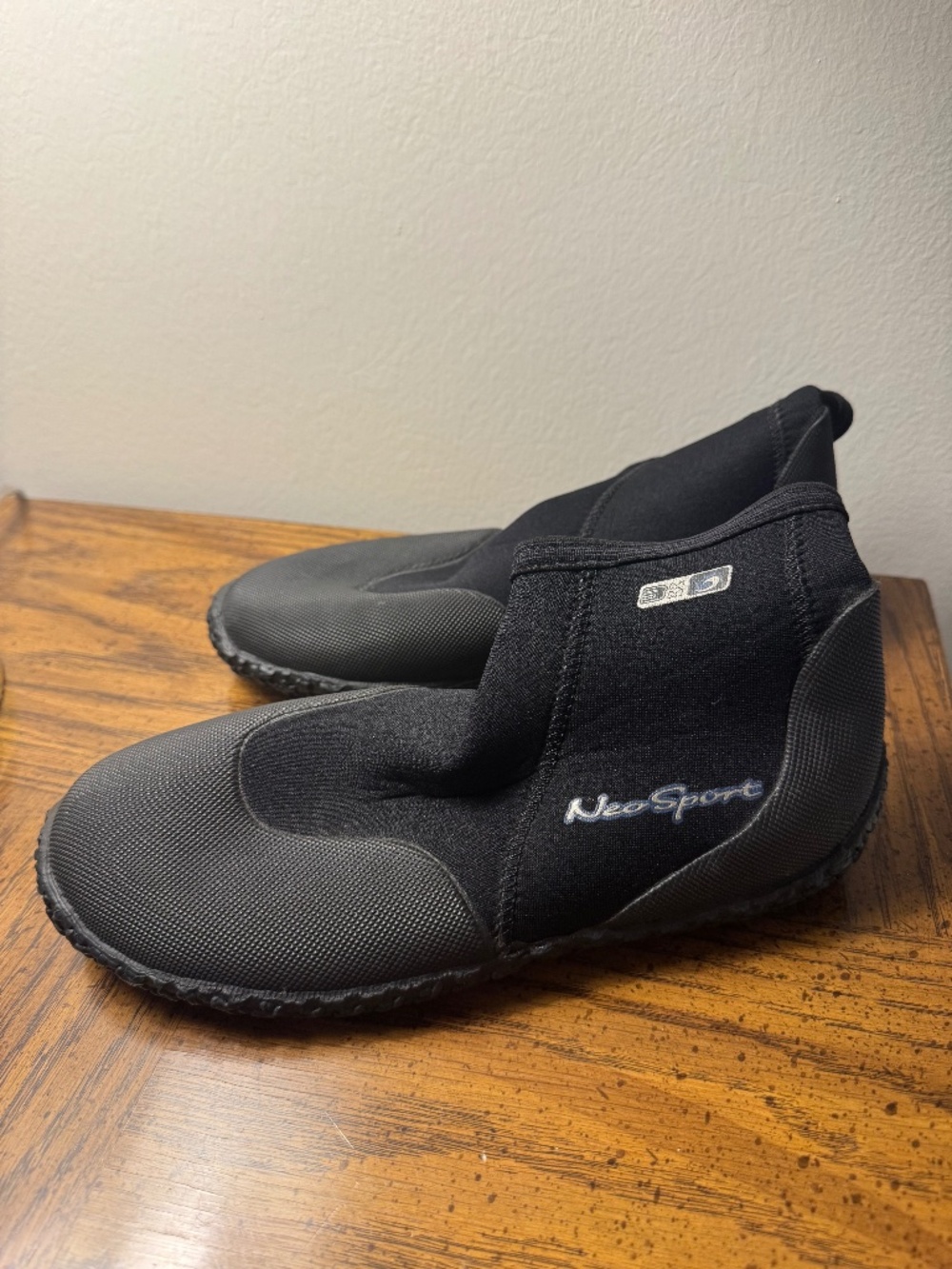 NeoSport 3mm Diving High Top Shoes - Size 6